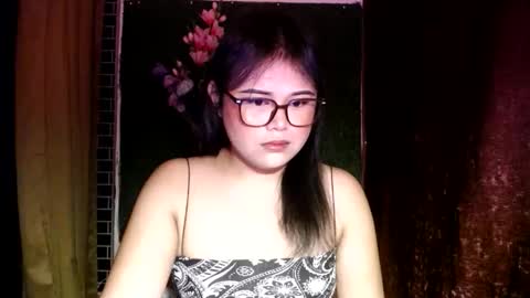 Snapshot of lovelypinaychubsx chatting on December 20, 6:26 pm lovely online show from December 20, 6:26 pm