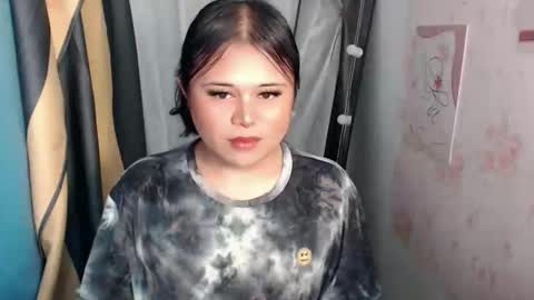 Snapshot of lovelypinaychubsx chatting on February 4, 12:05 am lovely online show from February 4, 12:05 am