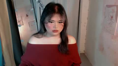 Snapshot of lovelypinaychubsx chatting on February 12, 6:58 pm lovely online show from February 12, 6:58 pm