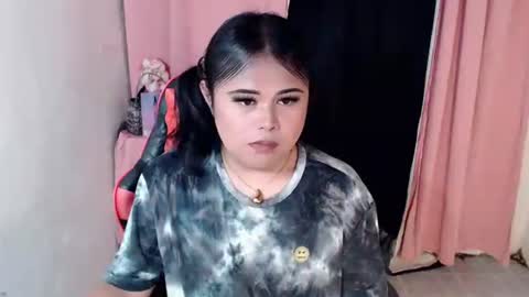 Snapshot of lovelypinaychubsx chatting on March 3, 2:12 pm lovely online show from March 3, 2:12 pm