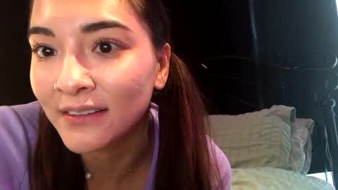 Queen Aria  online show from January 1, 8:37 pm