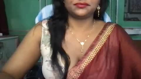 Snapshot of lovelyrose36 chatting on July 14, 11:43 pm lovelyrose36 online show from July 14, 11:43 pm