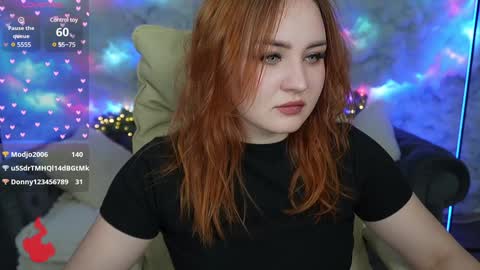 Snapshot of lovelyybell chatting on December 12, 11:36 pm B E L L online show from December 12, 11:36 pm