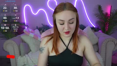 Snapshot of lovelyybell chatting on January 9, 7:10 am B E L L online show from January 9, 7:10 am