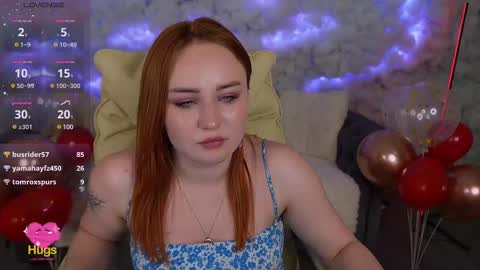 Snapshot of lovelyybell chatting on February 12, 12:05 am B E L L online show from February 12, 12:05 am