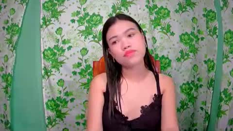 lovemae352295 online show from December 25, 3:50 am