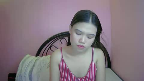 lovemae352295 online show from February 5, 6:13 am