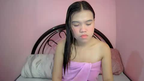 lovemae352295 online show from February 5, 11:44 am