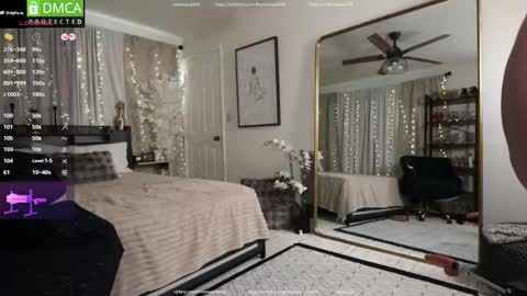 Scarlett online show from November 20, 8:19 pm