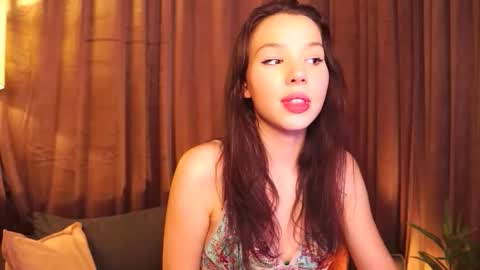 Snapshot of lovepilll_ chatting on September 28, 7:19 pm TakeUrPill online show from September 28, 7:19 pm