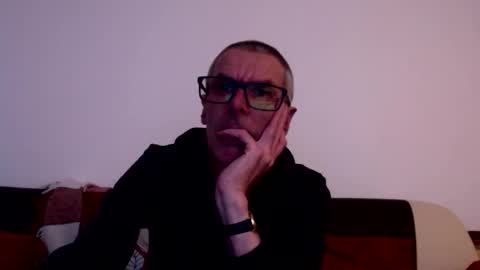 Snapshot of lovepvclate40s chatting on October 25, 4:24 pm lovepvcearly50s online show from October 25, 4:24 pm