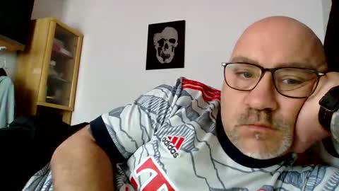 lover010983 online show from February 26, 12:36 pm