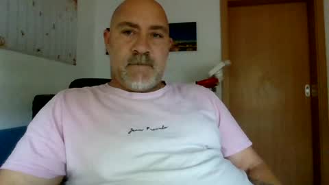 lover010983 online show from July 22, 11:46 am