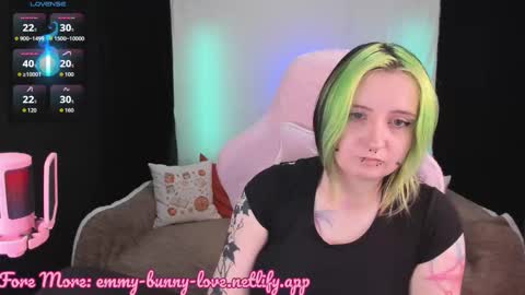 Emmy online show from December 3, 7:01 pm