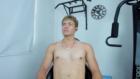 Snapshot of lover_fitnessboy chatting on March 12, 8:41 pm kevin online show from March 12, 8:41 pm