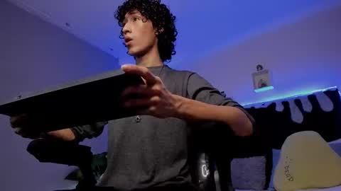 loverboy8_ online show from December 21, 2:15 pm