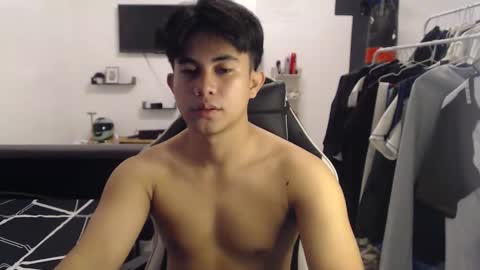 loverboyph04 online show from October 6, 5:05 am