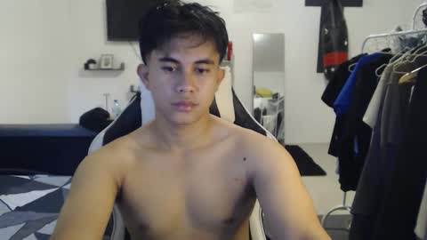 loverboyph04 online show from November 28, 7:00 am