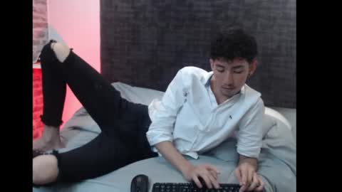 loverisu online show from February 25, 1:52 am