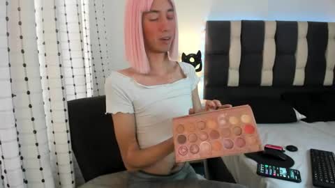 loverisu online show from October 5, 7:23 pm