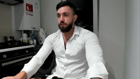 Snapshot of lovermike_ chatting on December 5, 1:36 am Mike online show from December 5, 1:36 am