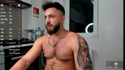 Snapshot of lovermike_ chatting on December 16, 9:41 pm Mike online show from December 16, 9:41 pm