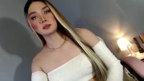 lovers moon22 online show from December 9, 5:40 am