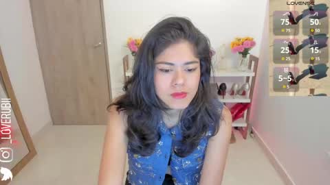 Snapshot of loverubii chatting on May 5, 6:10 am loverubii online show from May 5, 6:10 am