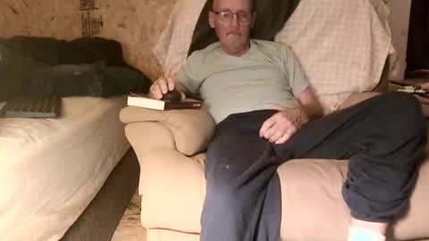 just here to have fun and cum online show from November 25, 11:10 am