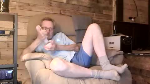 just here to have fun and cum online show from March 30, 12:11 am