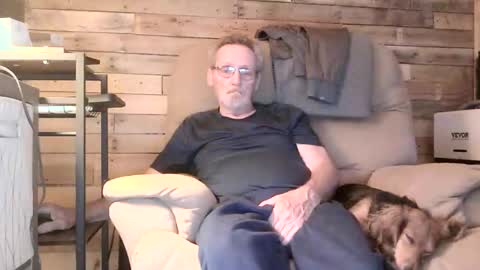 just here to have fun and cum online show from April 22, 11:45 am