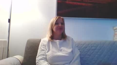 Marlyn online show from November 27, 9:39 pm