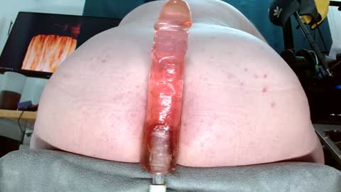 lovesurass2 online show from December 15, 8:15 pm