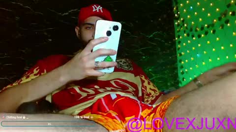 lovexjuxn77 online show from May 28, 3:04 am