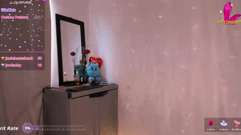 Danna online show from October 1, 6:47 pm