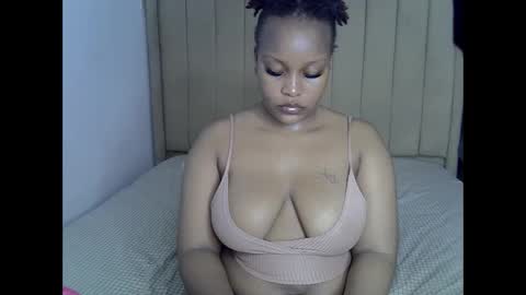 loveydivah online show from May 24, 5:45 am