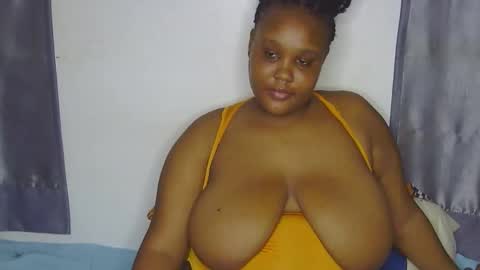 Snapshot of loveytiana chatting on March 13, 8:10 am loveytiana online show from March 13, 8:10 am