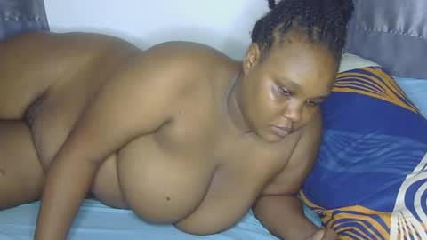 Snapshot of loveytiana chatting on March 18, 7:55 am loveytiana online show from March 18, 7:55 am