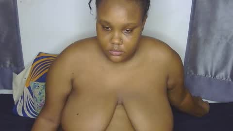 Snapshot of loveytiana chatting on March 23, 7:34 am loveytiana online show from March 23, 7:34 am