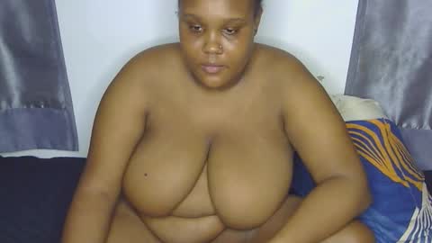 Snapshot of loveytiana chatting on March 25, 6:19 am loveytiana online show from March 25, 6:19 am