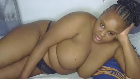 Snapshot of loveytiana chatting on April 12, 1:38 pm loveytiana online show from April 12, 1:38 pm