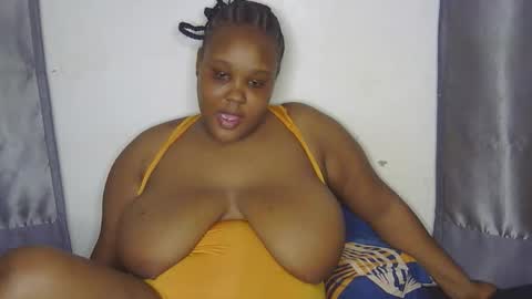 Snapshot of loveytiana chatting on April 15, 5:25 am loveytiana online show from April 15, 5:25 am