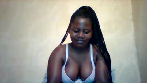 loviett online show from May 19, 1:11 am