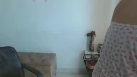 loving  online show from November 11, 5:24 pm