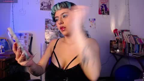 loving_alma online show from February 5, 1:21 am