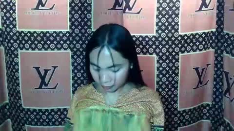 loving_rhean online show from December 3, 2:41 am