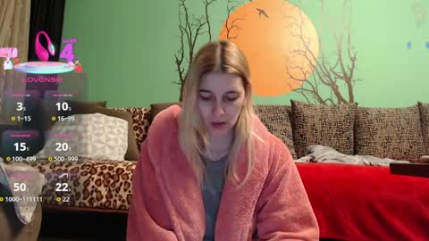 Antonia online show from April 8, 6:24 am