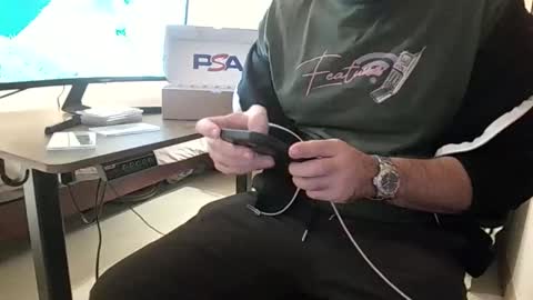 LoveDadBod online show from January 10, 1:07 am