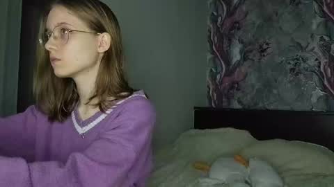 Snapshot of lowress chatting on March 5, 8:21 am Karmell online show from March 5, 8:21 am