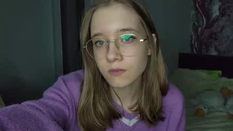 Snapshot of lowress chatting on March 7, 10:13 am Karmell online show from March 7, 10:13 am